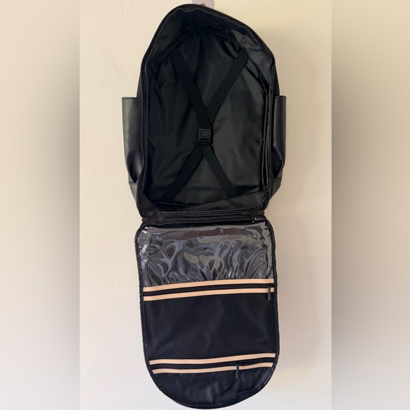 BEIS THE TRAVEL BACKPACK IN BLACK - Picture 7 of 9